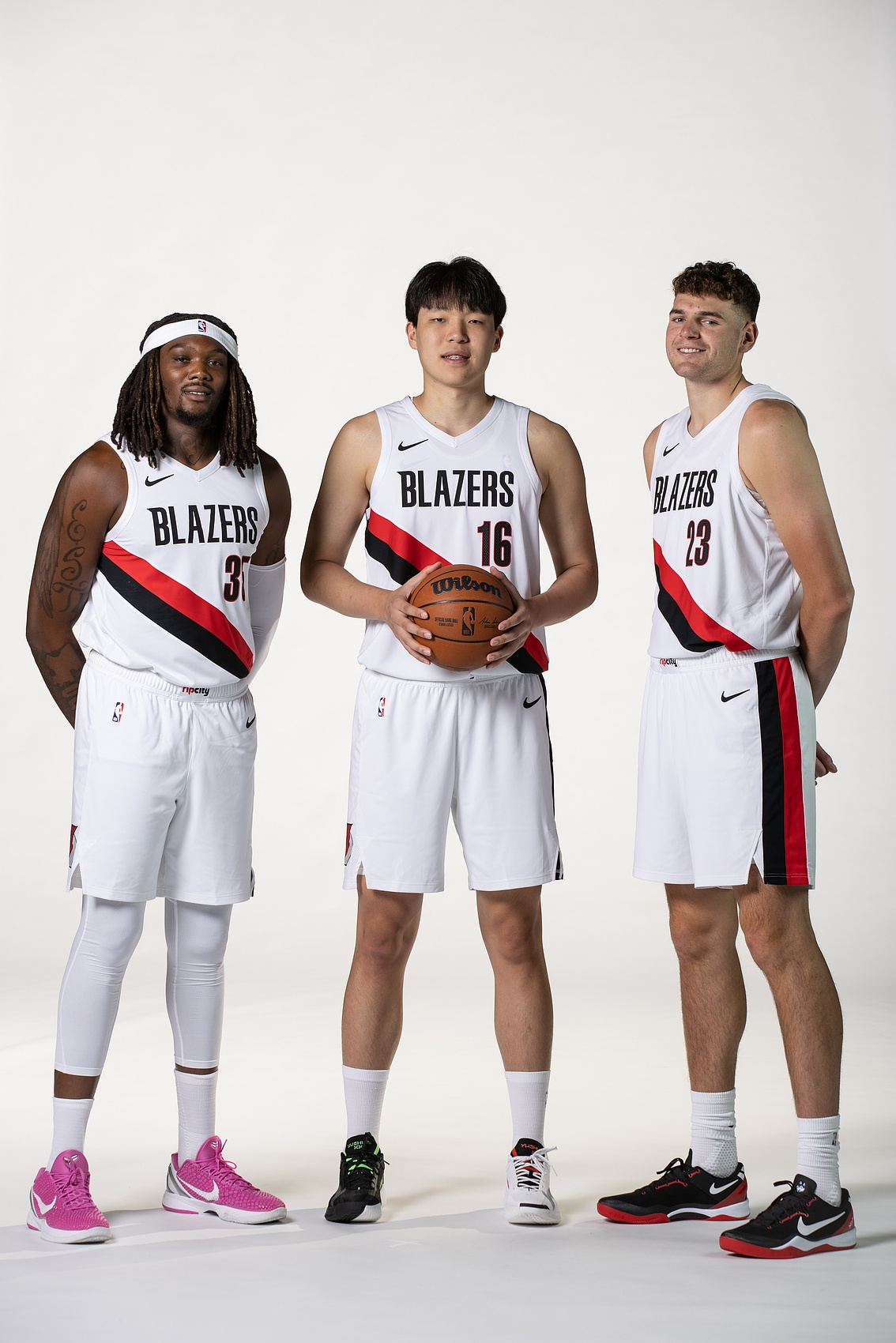 欧冠app下载-开拓者阵容盘点：缺射手 后卫太多 中锋位置若瀚森顶不上也要解决