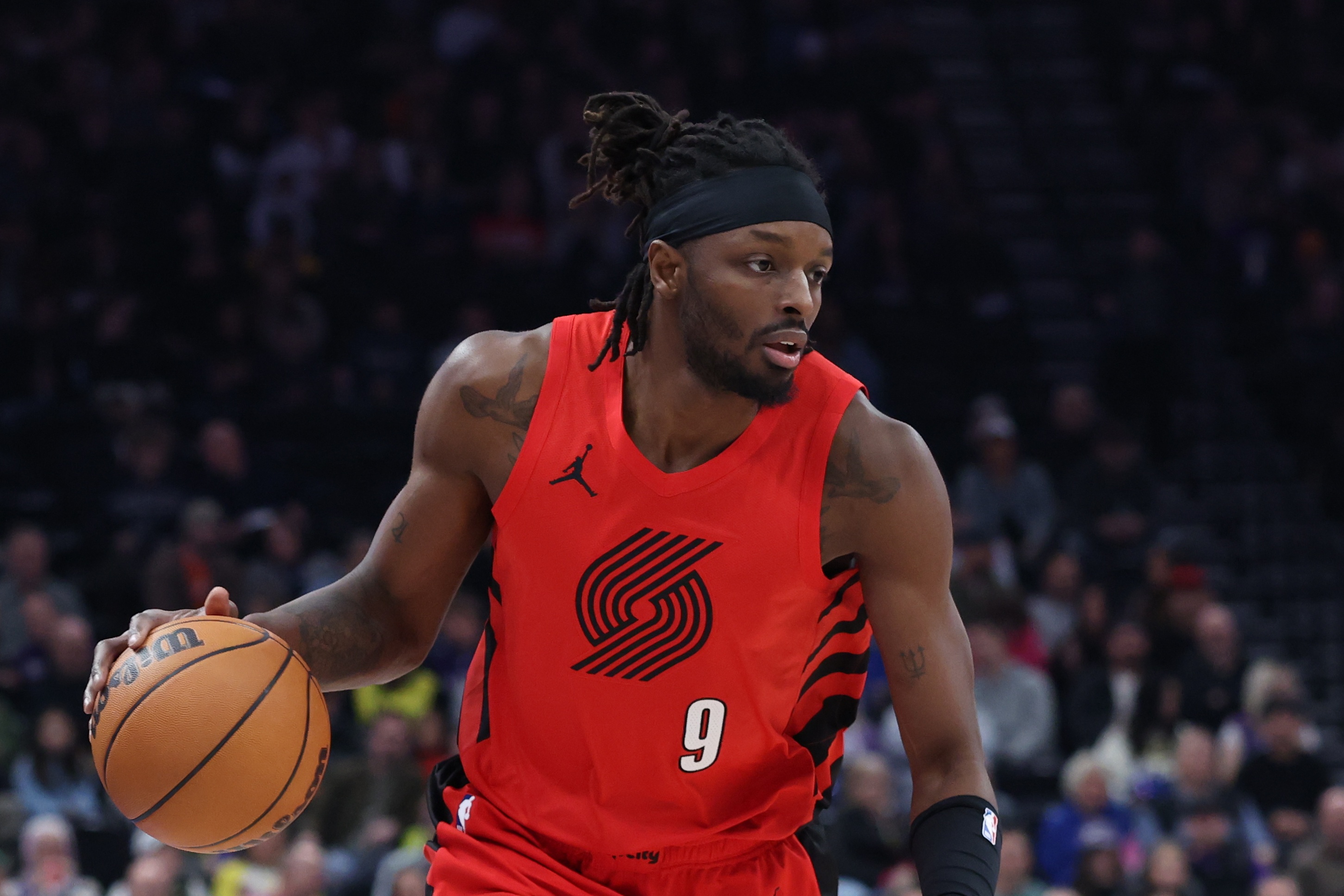 欧冠手机直播-好球员！格兰特18中11&amp;三分8中3砍30分9板4助 拼下4前场板