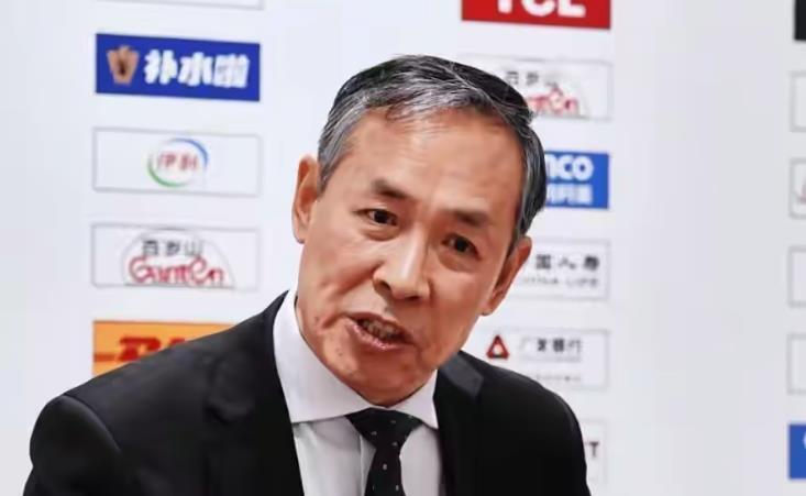 欧冠直播官网-北京队二连败，许利民怒斥球星耍大牌，媒体人扒周琦怼主教练言论